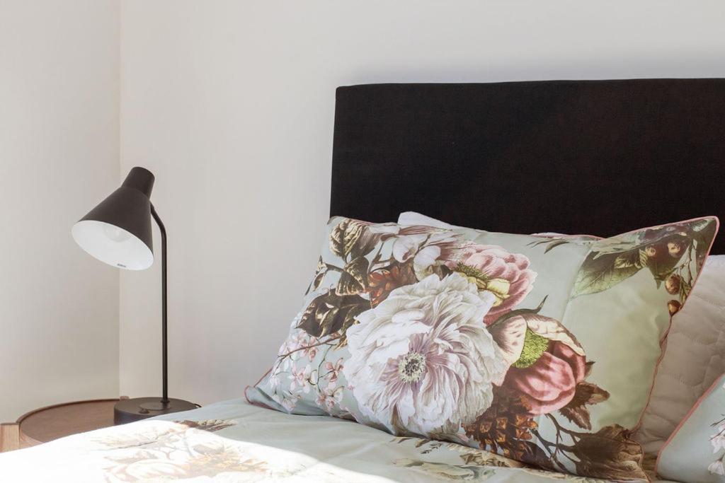 Stylish Brand New Sunny 3Bdrm 3Bth Garage Sleeps 6 Apartman Christchurch Kültér fotó